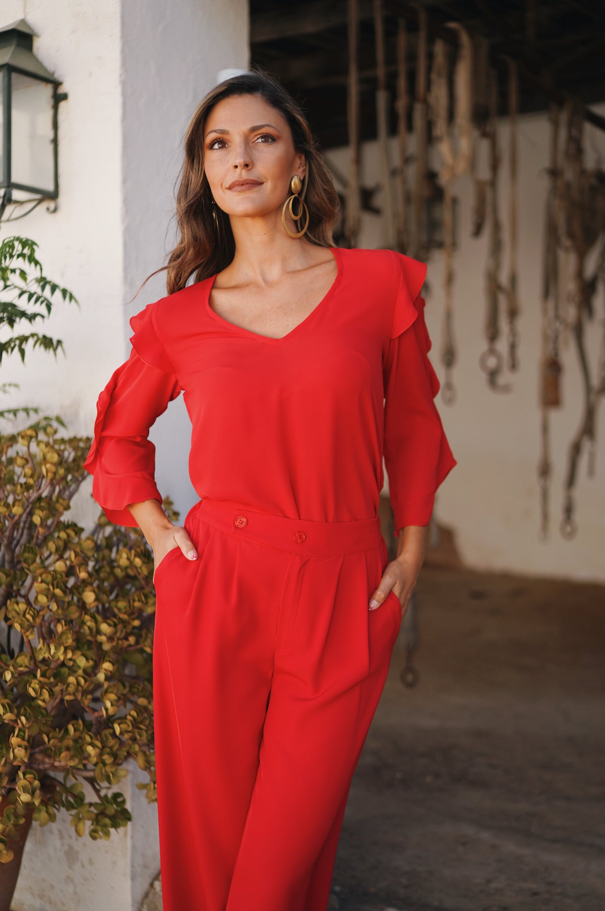 Blusa de gasa con volante en la manga // REF: 125-011