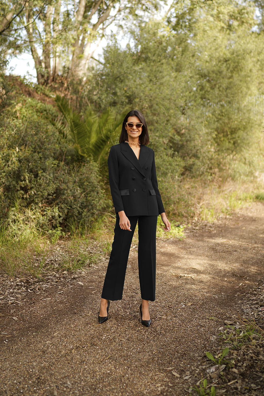 Traje de chaqueta cruzado detalles tercipopelos 323-205