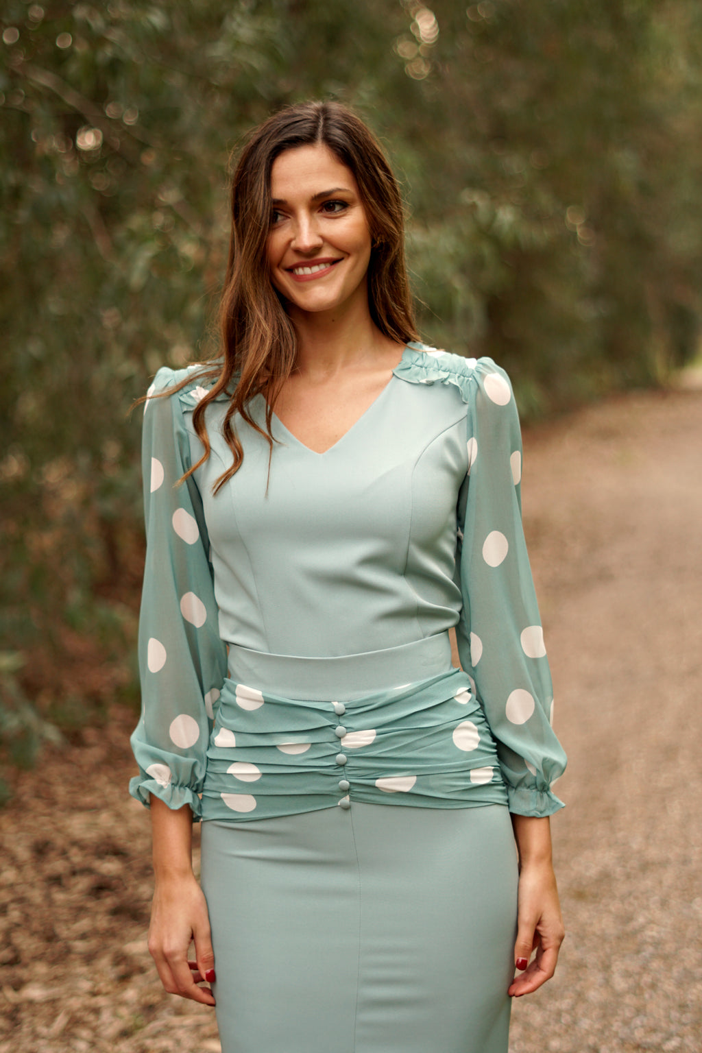 Conjunto 320-003 | Azul, Maquillaje y Verde