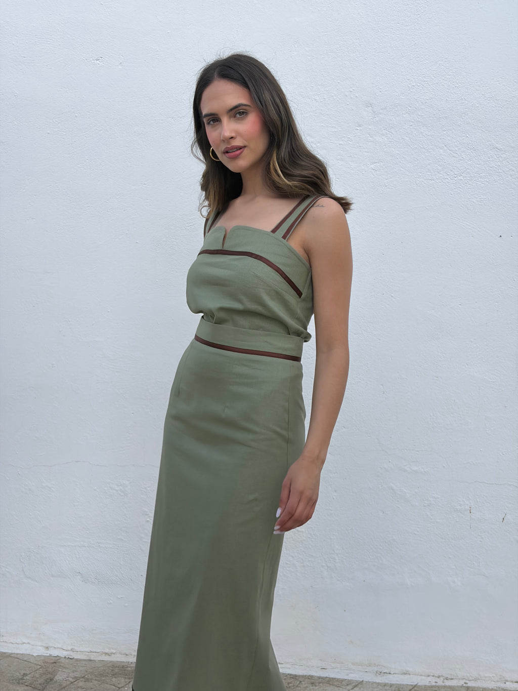Total Look Caki