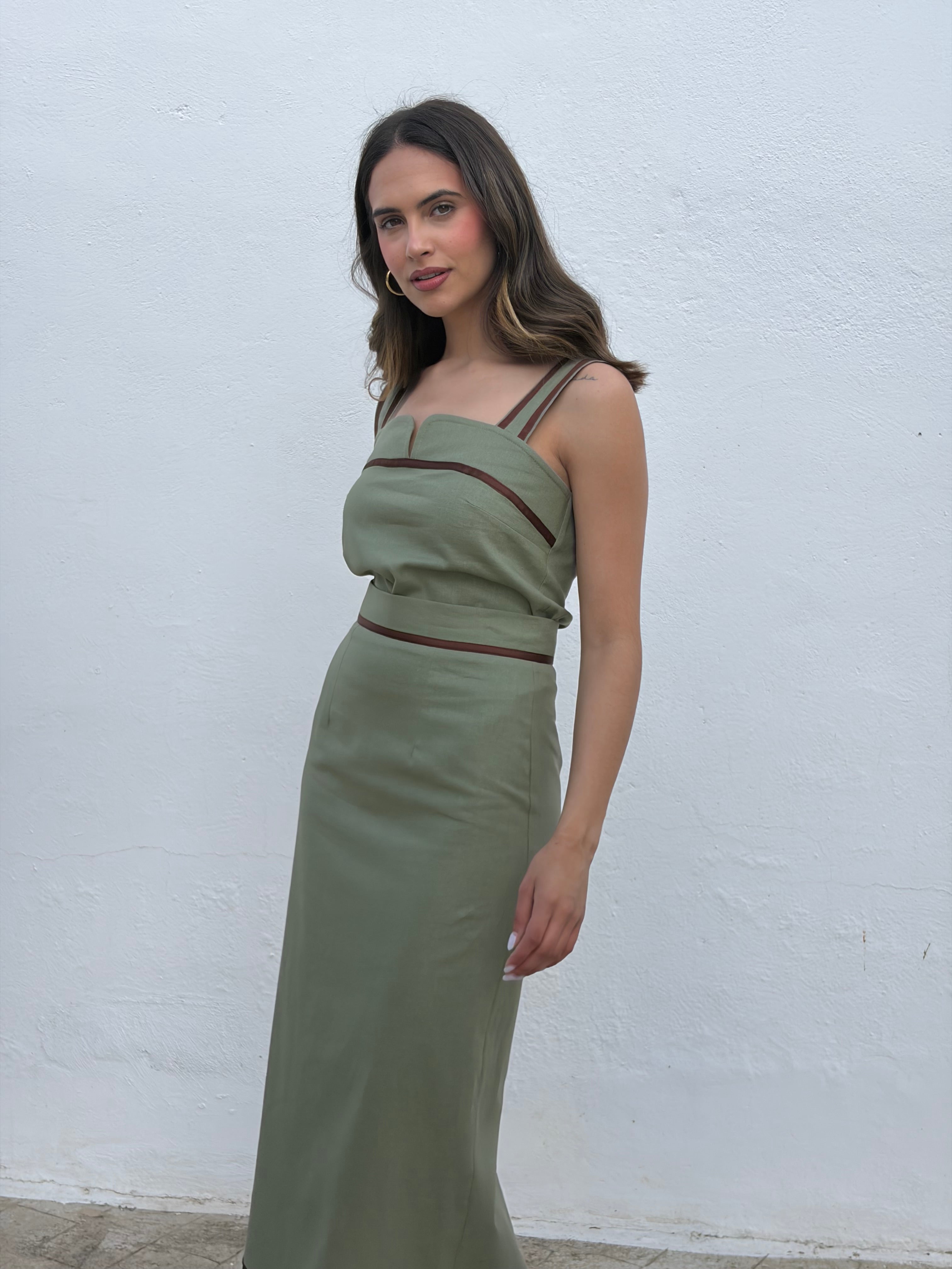 Total Look Caki